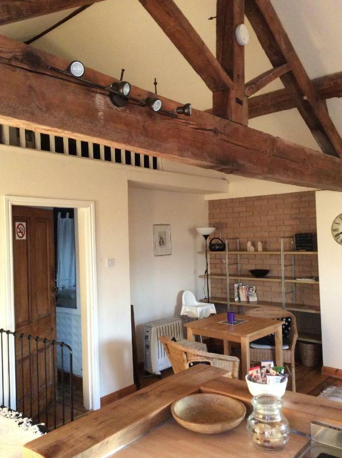 The Barn Bed And Breakfast Hale  Extérieur photo