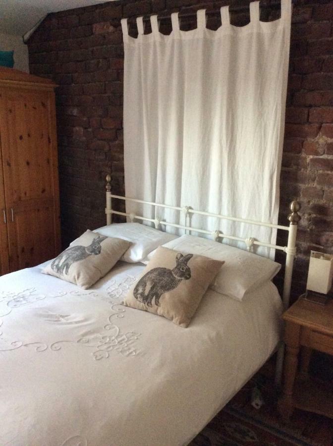 The Barn Bed And Breakfast Hale  Extérieur photo